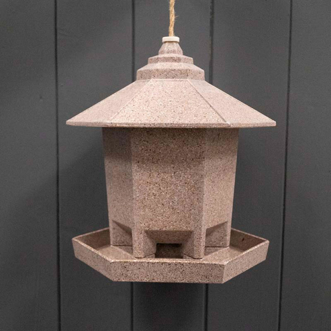 Earthy Deluxe Hexagonal Bird Feeder Nut Husk (21.6cm)