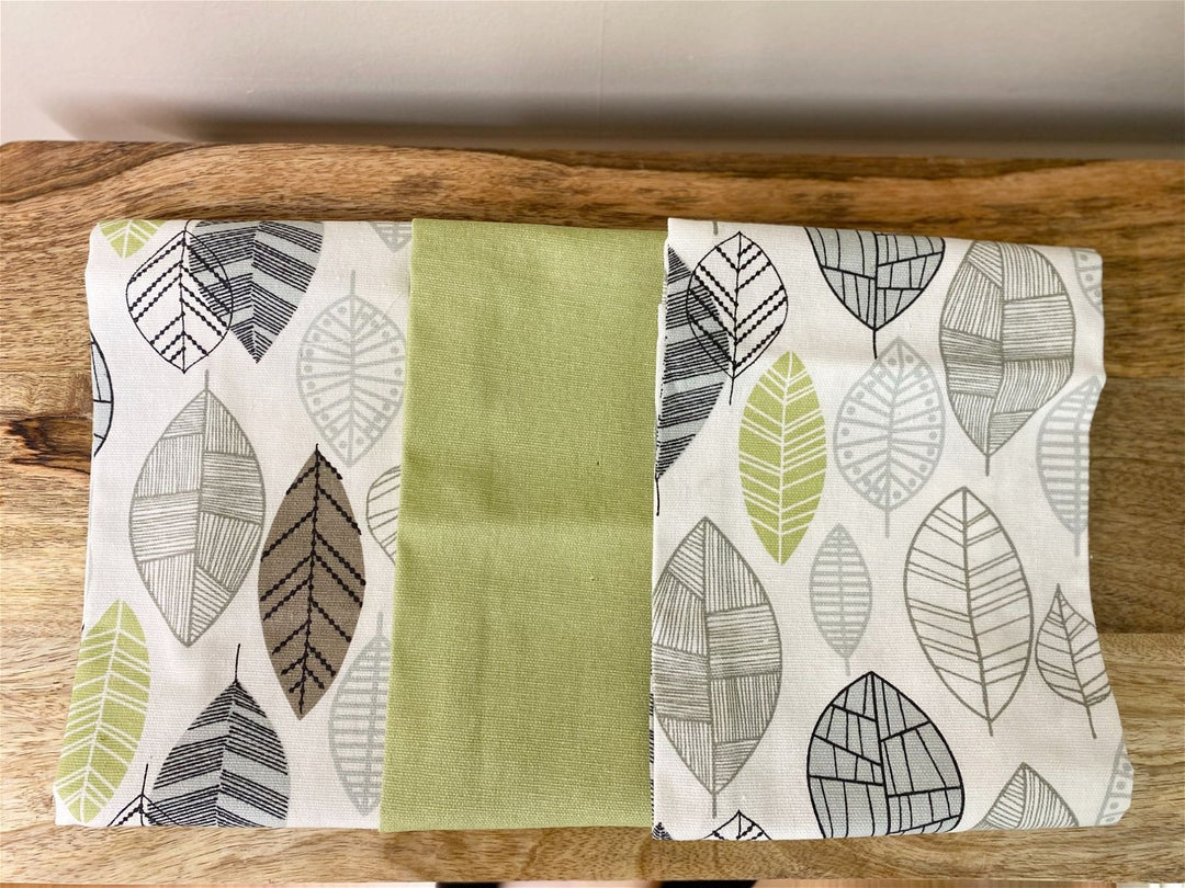 Pack of 3 Kitchen Tea Towels With Contemporary Green Leaf Print Design