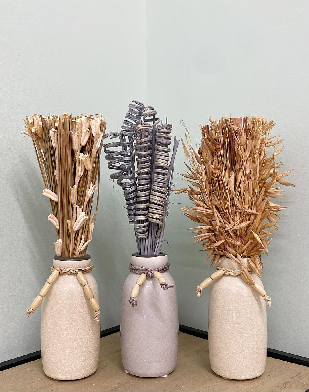 Set Of Three Dried Deco In Vases