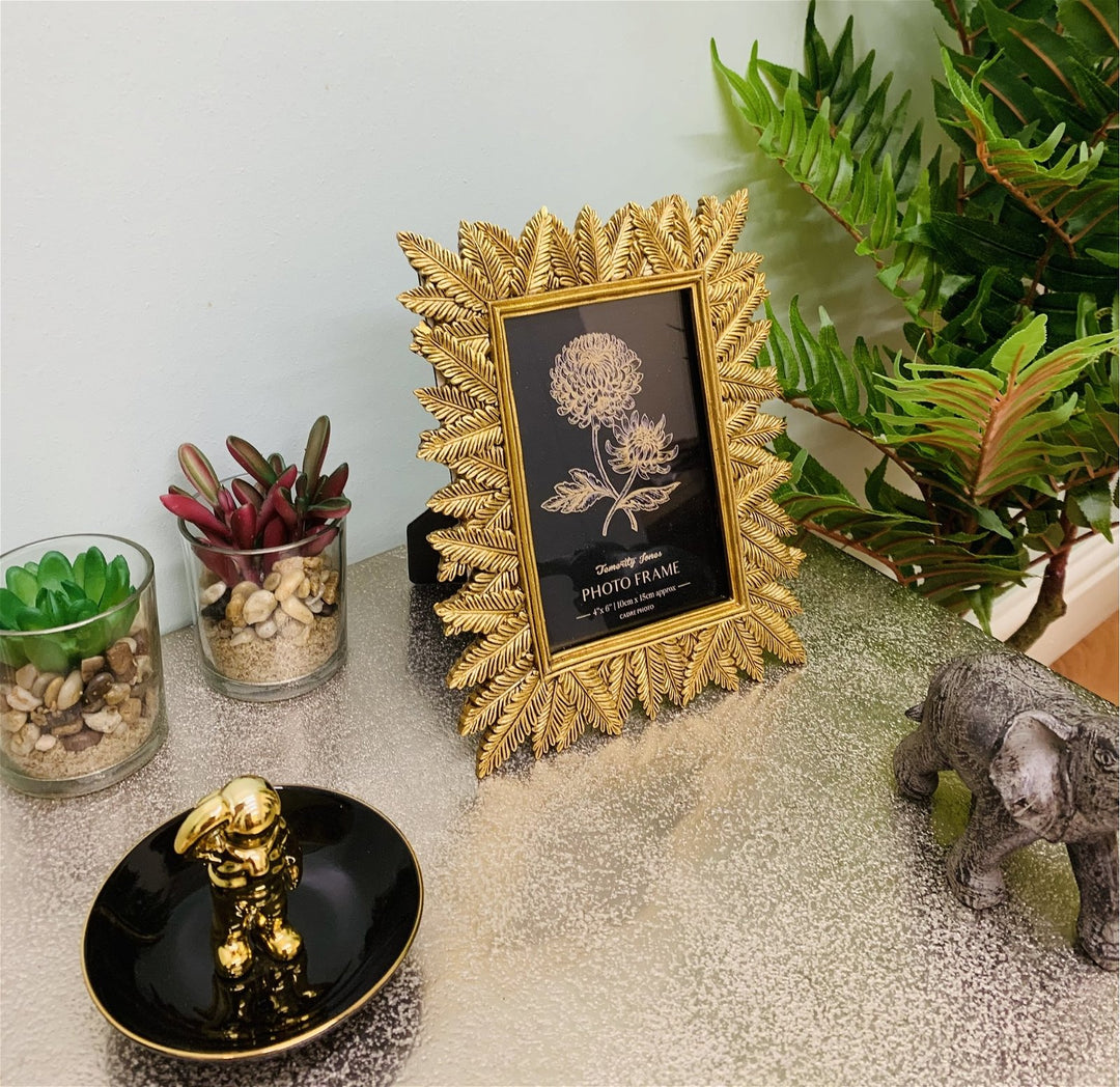 Photo Frame Edged With Golden Leaf Design 4x6"